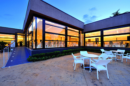 Гильотинное остекление